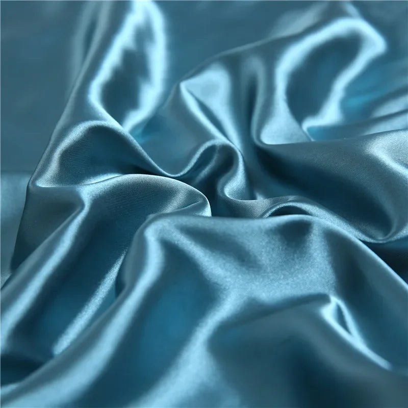 Silk Beauty Pillowcase (protects curls overnight)
