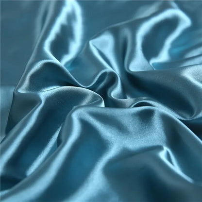 Silk Beauty Pillowcase (protects curls overnight)