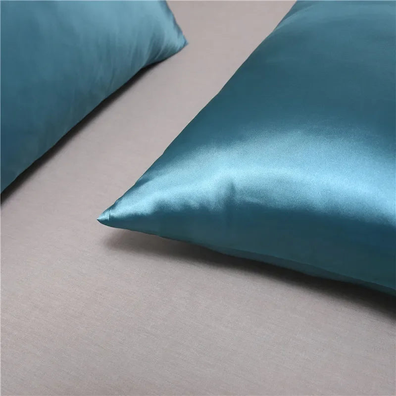 Silk Beauty Pillowcase (protects curls overnight)